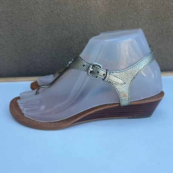 Coach Vitalia Gold Sandals T-Strap Slingback Pebbled Leather Low Wedge Size 7 - Picture 5 of 12